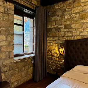 Hotel White House Boutique & Restaurant - Since 1999 Berat